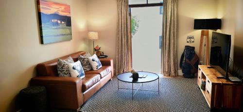 Stellenbosch Cabina | Winelands Golf Lodges 29