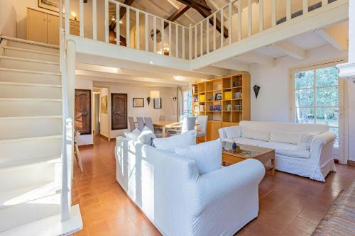 Pezenas Casa | Winemakers Home By Pézenas Vineyards