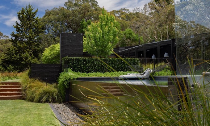 Red Hill South Casa | Winifred - Heart of the wine region.