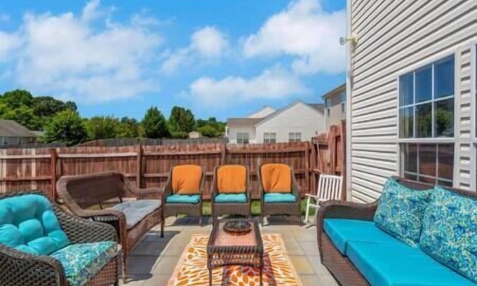 Winston - Salem Casa | Winston/Kville w Park Arcade Fenced Yard