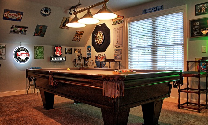 Winston - Salem Apartamento | Hombre de las cavernas de Winston-Salem
