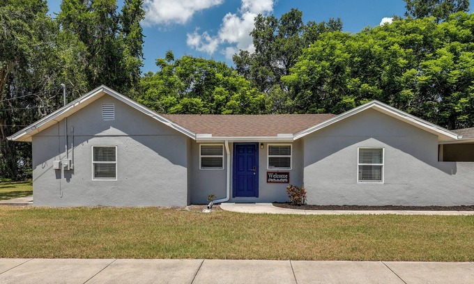 Inwood Casa | Winter Haven Vacation Rental w/ Patio & Gas Grill!