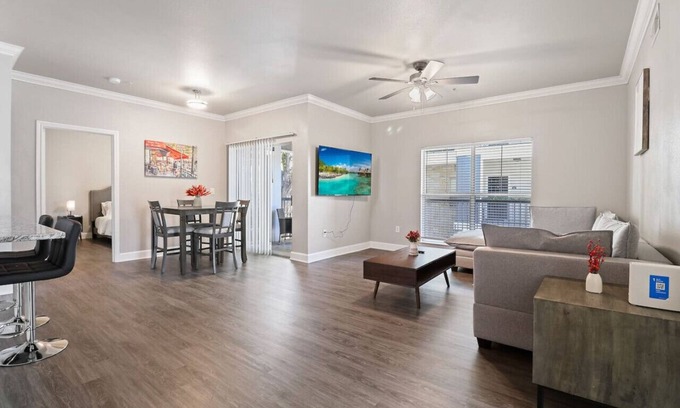 Sugar Land Apartamento | Winter Modern Stay: Family & Corporate Friendly