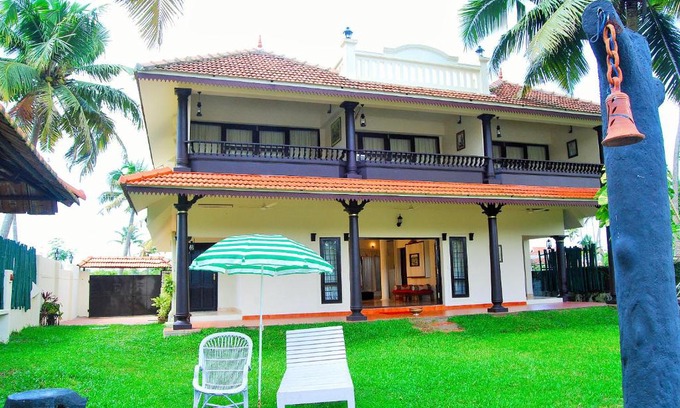 Kochi Complejo | Wintergreen Water Front Resort