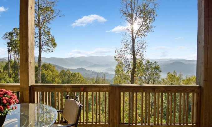 Banner Elk Condominio | Wintergreens R322: comunidad cerrada, piscinas, casas club, salas de fitness, conservación de la naturaleza
