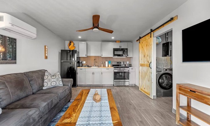 Wickenburg Casa | Winters Oasis Bungalow and stalls