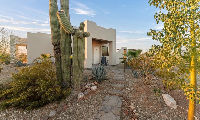 Wickenburg Casa | Winters Vineyard Casita and stalls
