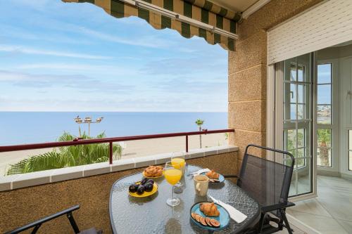 Rincon de la Victoria Apartamento | WintowinRentals Seafront Apartment with Spectacular Views