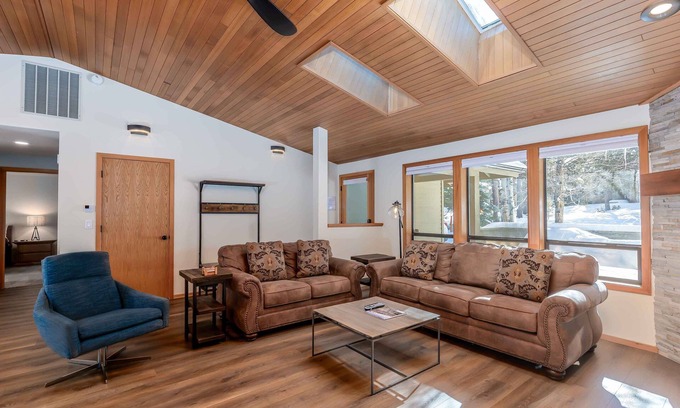Deer Park Casa | Aire acondicionado, chimenea de gas, bicicletas, jacuzzi, barbacoa de gas, gran luz- WITC08