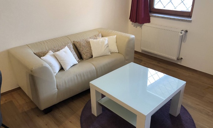 Reichenhofen Apartamento | Habitación panorámica soleada en el Schlossberg