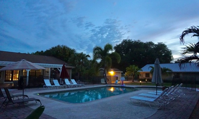 St. Cloud Complejo | With tree house, Surprising Tropical-style resort