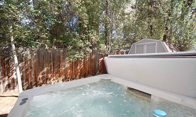 Rancho Bijou Casa | A 1 milla de Heavenly Ski Resort: ¡asequible con jacuzzi! -3402B