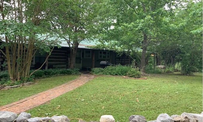 Saint Joe Cabina | Wits End Ranch - Near Buffalo River