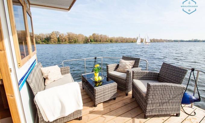 Bad Saarow Cabina | Wohlfühlboot Anna in Bad Saarow - Wohlfühlboot Hausbooturlaub