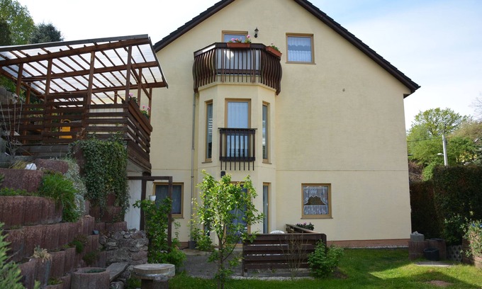 Coschuetz Apartamento | Wohnen im Grünen und Stadtnah