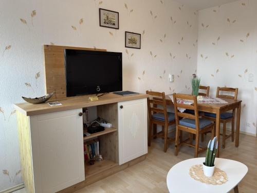 Wiek Apartamento | Wohnung in Wiek nahe Juliusruh Strand, cleaning included