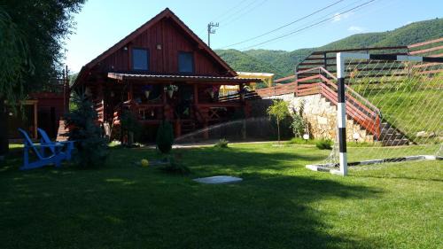 Gura Raului Casa | Wolf's House