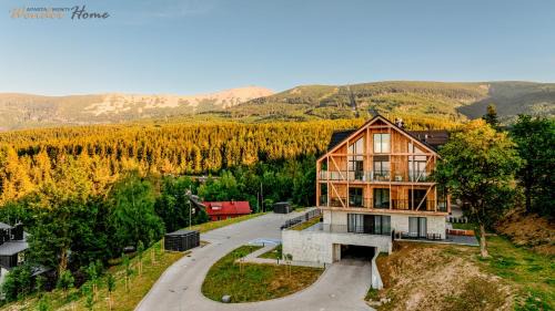 Bierutowice Apartamento | Wonder Home - Orlik Residence - Apartamenty z widokiem na Śnieżkę, blisko wyciągów, Ski Arena i Kościółka Wang