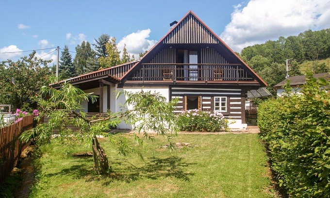 Lanov Villa | Maravillosa casa de vacaciones privada con WIFI, TV, terraza, mascotas permitida y aparcamiento