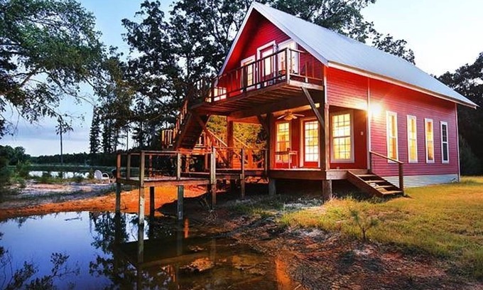 Eustace Cabina | Maravilloso 13 Acre East Texas Getaway cerca de Canton en 3 estanques en existencia!