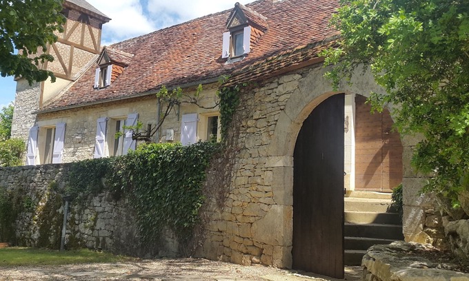 Baladou Casa | Wonderful 17th century family home, all modern amenities, pool, Dordogne, Martel