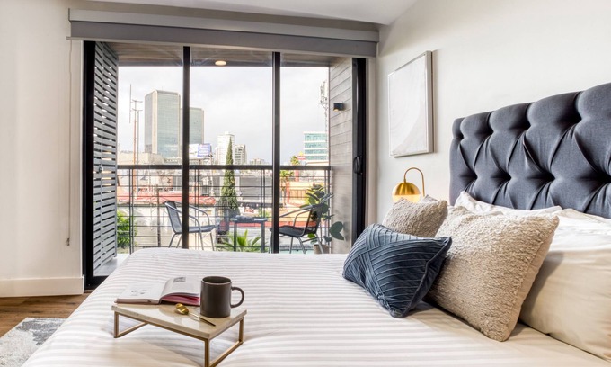 Tijuana Apartamento | Wonderful Apt w/PVT Balcony: Gym+Lounge-B/Center