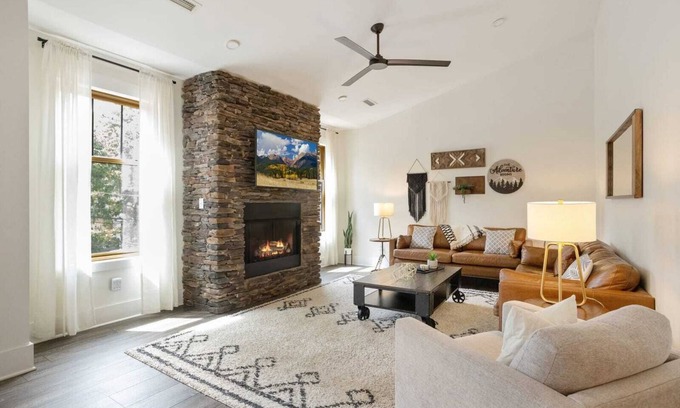 Blowing Rock Condominio | Wonderful Condo in Downtown Blowing Rock
