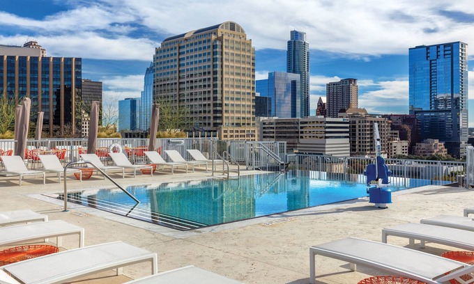 Civic District Condominio | Wonderful Downtown Austin 2BR Suite