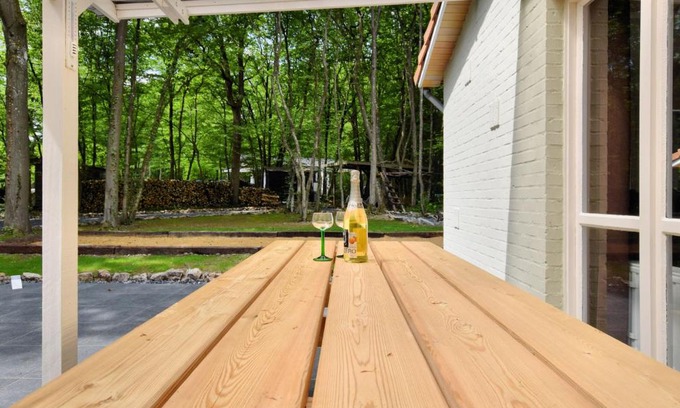 Sevry Casa | Wonderful Holiday Home in Beauaring with Sauna
