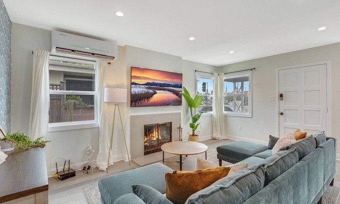 Seal Beach Casa | Wonderful Naples Beauty cottage 2 mins 2 the sand
