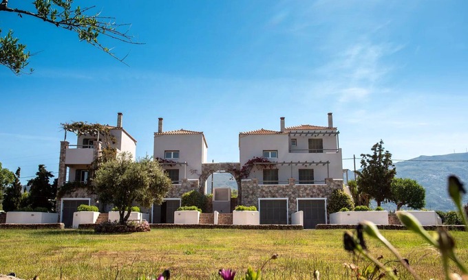 Neapoli Villa | Maravillosa Villa Neapoli | Villa de 2 dormitorios frente al mar | Neapoli