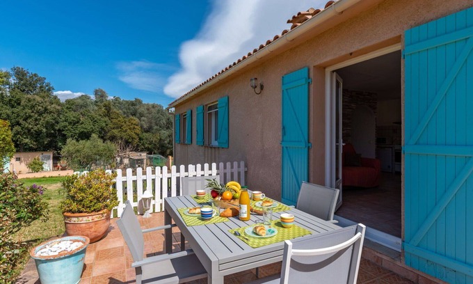 Porto-Vecchio Villa | Preciosa casa de vacaciones privada para 4 personas con WIFI, A/C, TV, terraza y aparcamiento