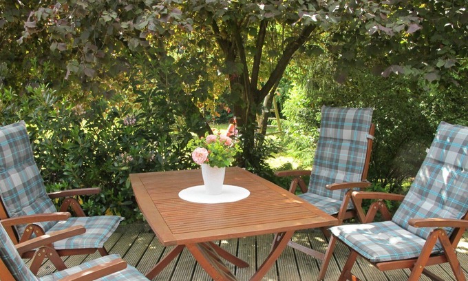 Wingst Casa | Preciosa casa de vacaciones privada para 5 personas con WIFI, TV, terraza y aparcamiento