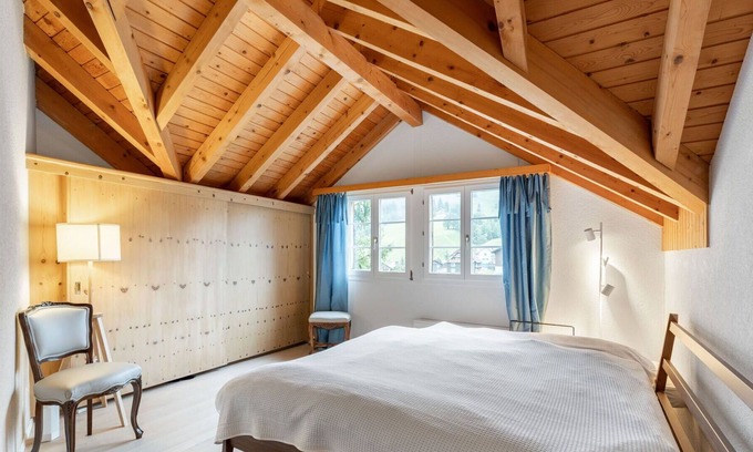Oberiberg Villa | Preciosa casa de vacaciones privada con WIFI, TV, patio, vista panorámica y aparcamiento
