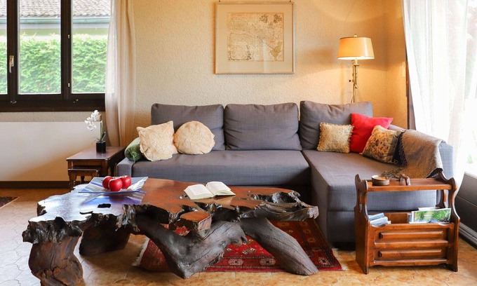 Bouveret Casa | Preciosa casa de vacaciones privada para 4 personas con WIFI, TV, mascotas permitida y aparcamiento