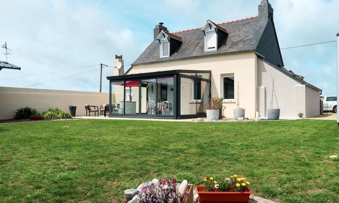 Pleubian Casa | Maravillosa casa de vacaciones privada con WIFI, TV, terraza, mascotas permitida y aparcamiento