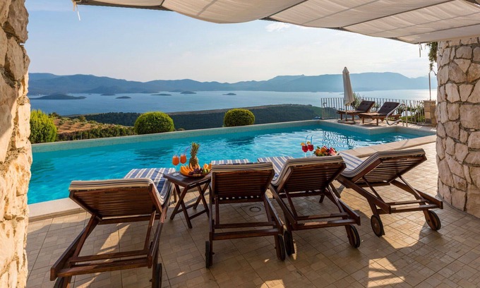 Slivno Villa | Preciosa casa de vacaciones privada con piscina privada, WIFI, A/C, jacuzzi, TV, terraza