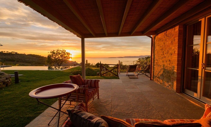 Torricella Villa | Casa de vacaciones privada con WIFI, piscina privada, A/C, TV, mascotas permitida, aparcamiento