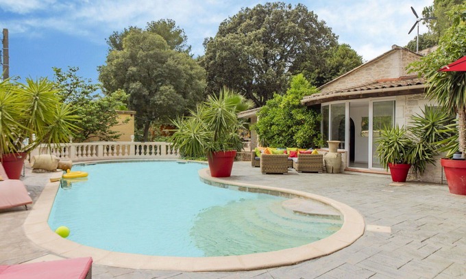 Les 3 Ponts Villa | Estupenda casa de vacaciones privada con A/C, WIFI, piscina privada, jacuzzi, TV, terraza
