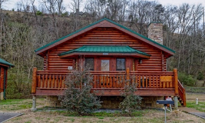 Pigeon Forge Apartamento | Wonderful Studio Cabin - Cerca del río y la ciudad. Perfecto para parejas!
