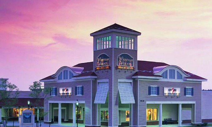 Foxboro Casa | Wonderful Trip! 4 Comfortable Units w/ Free Bfast, Near Gillette Stadium!