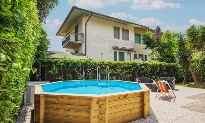 Tonfano Casa | Casa de vacaciones con WIFI, piscina privada, TV, mascotas permitida, cerca de Forte Dei Marmi