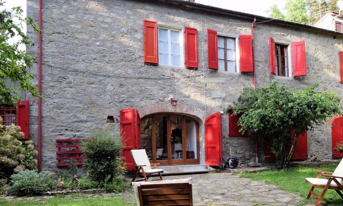 San Momme Villa | Preciosa casa de vacaciones para 6 personas con TV, mascotas permitida y aparcamiento