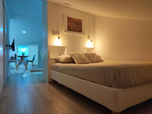 Coimbra City Centre Apartamento | Wood Essence Apartment - Cozy Balcony