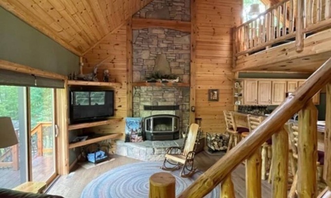 Hayward Cabina | Wood Haven Lodge / Mascotas / Nelson Lake / Alquiler de pontones