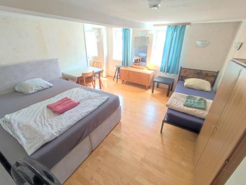 Kelkheim Apartamento | Wood Is Good! Kelkheim Central 24 7 Check In
