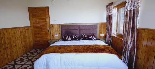 Dalhousie Casa | Wood valley homestay