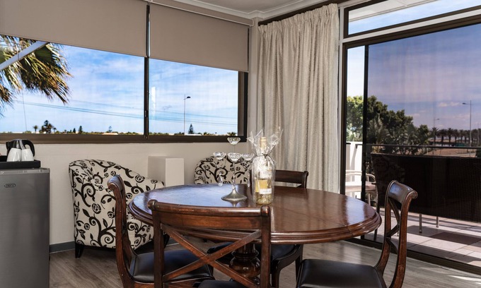 Milnerton Casa | Woodbridge Lodge