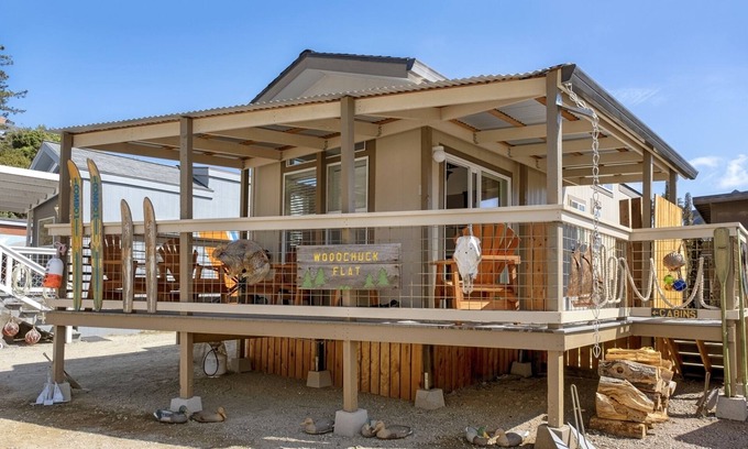 Fort Bragg Casa | Woodchuck Flat - Wheelchair and handicap friendly and seconds away from the Noyo harbor
