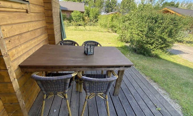 Ossenisse Casa | Wooden chalet for 4 people in a small holiday park in Ossenisse